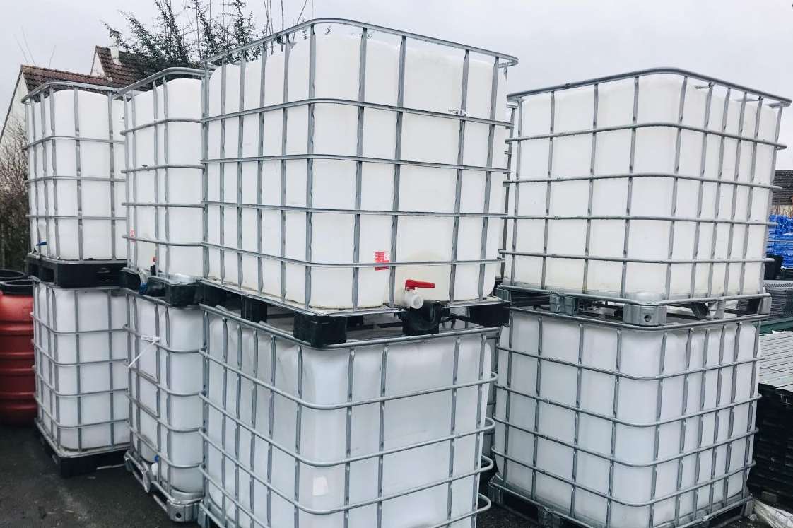 cuve 1000 litres à donner