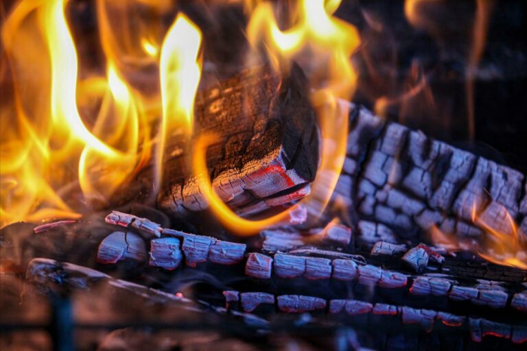 bûche de ramonage danger